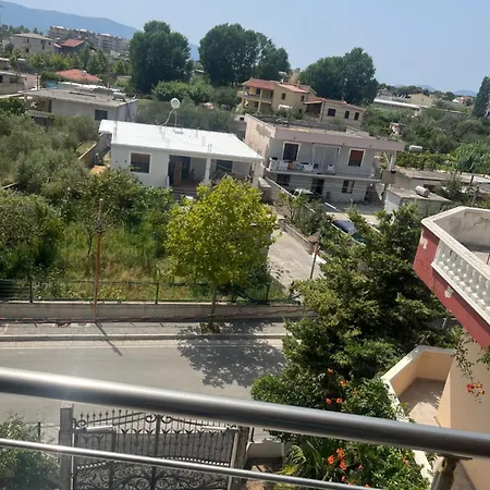 Alvin Tarrace Feriehus Vlorë